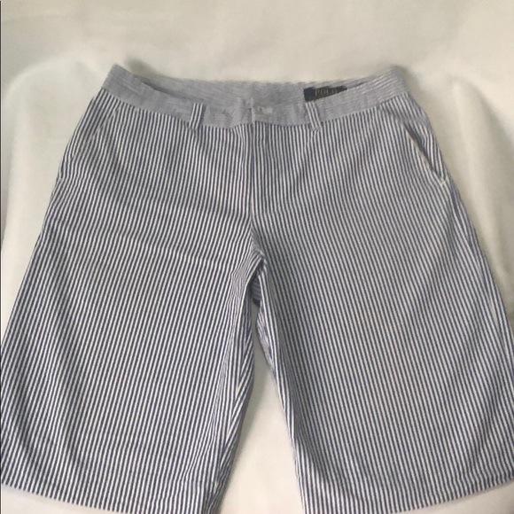 Polo Ralph Lauren seersucker boys shorts - Picture 2 of 5